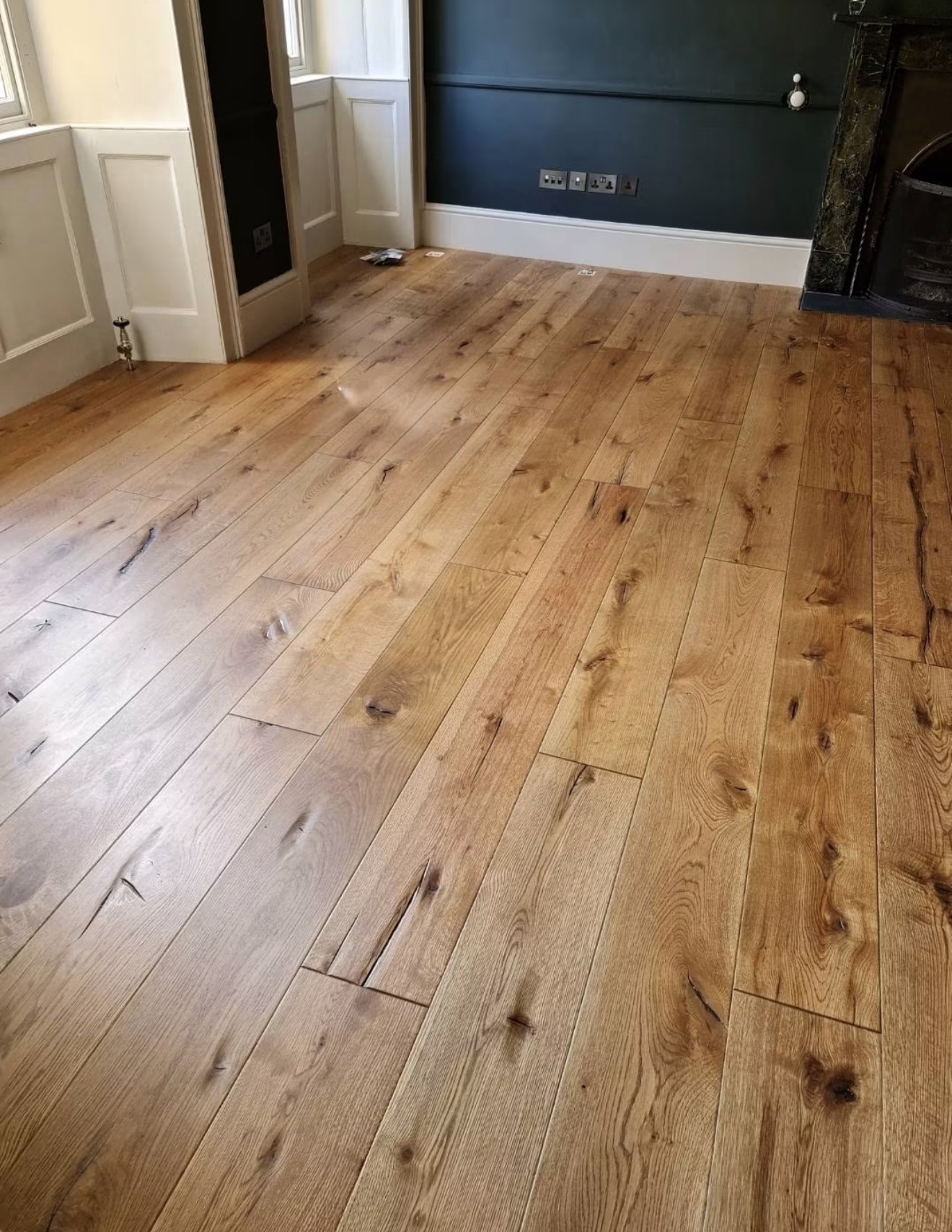Rustic grade oak boards