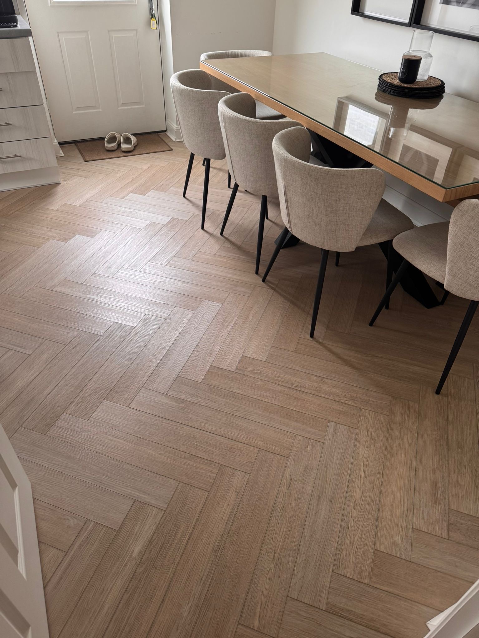 Pale herringbone in a kitchen dining room
